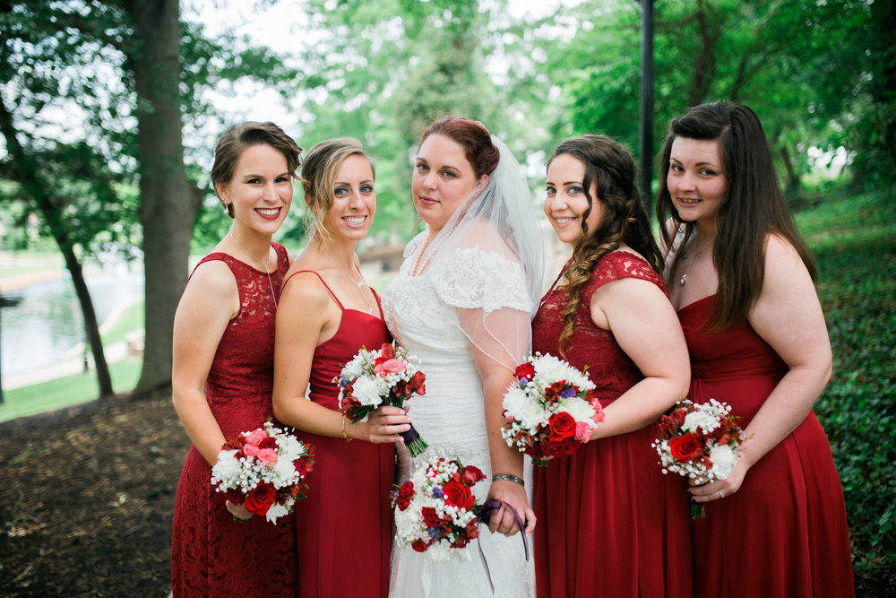 Portrait of the Women of the wedding with the Bride