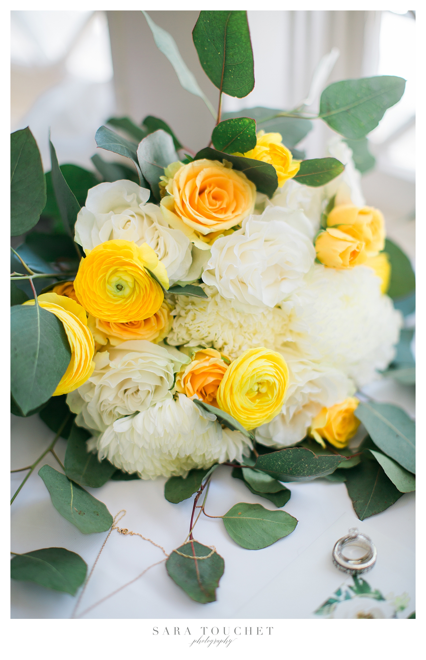wedding-bouquet-yellow