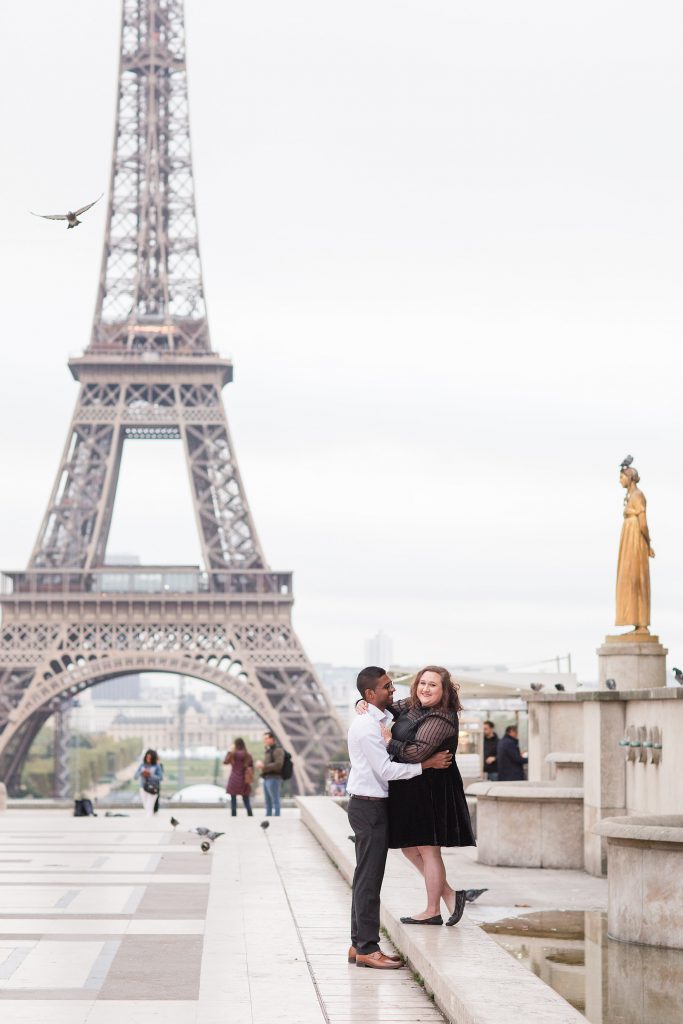 Paris-couple-trocadero