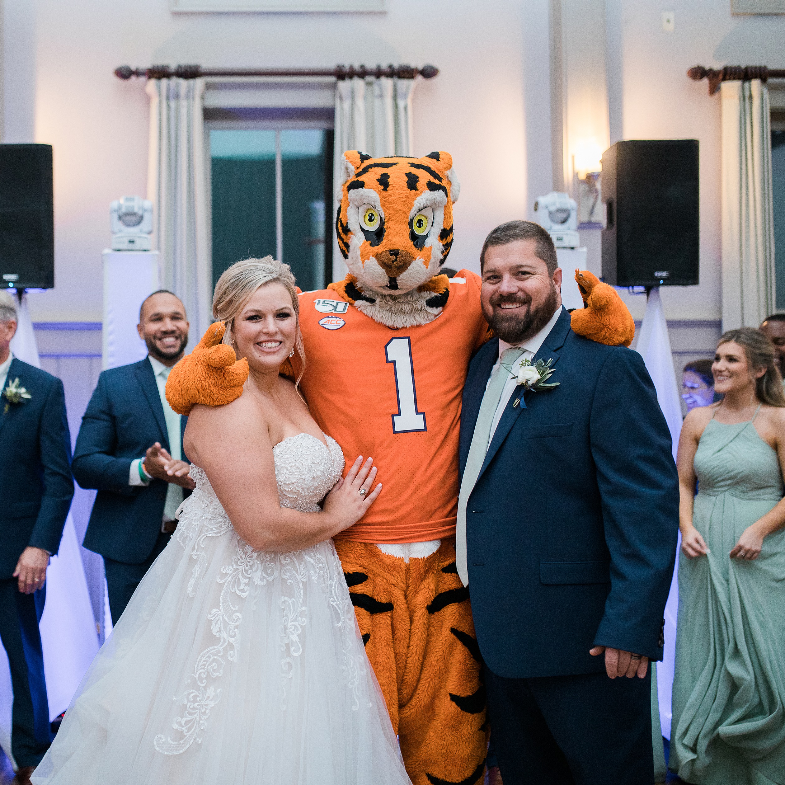 clemson-tiger-at-wedding