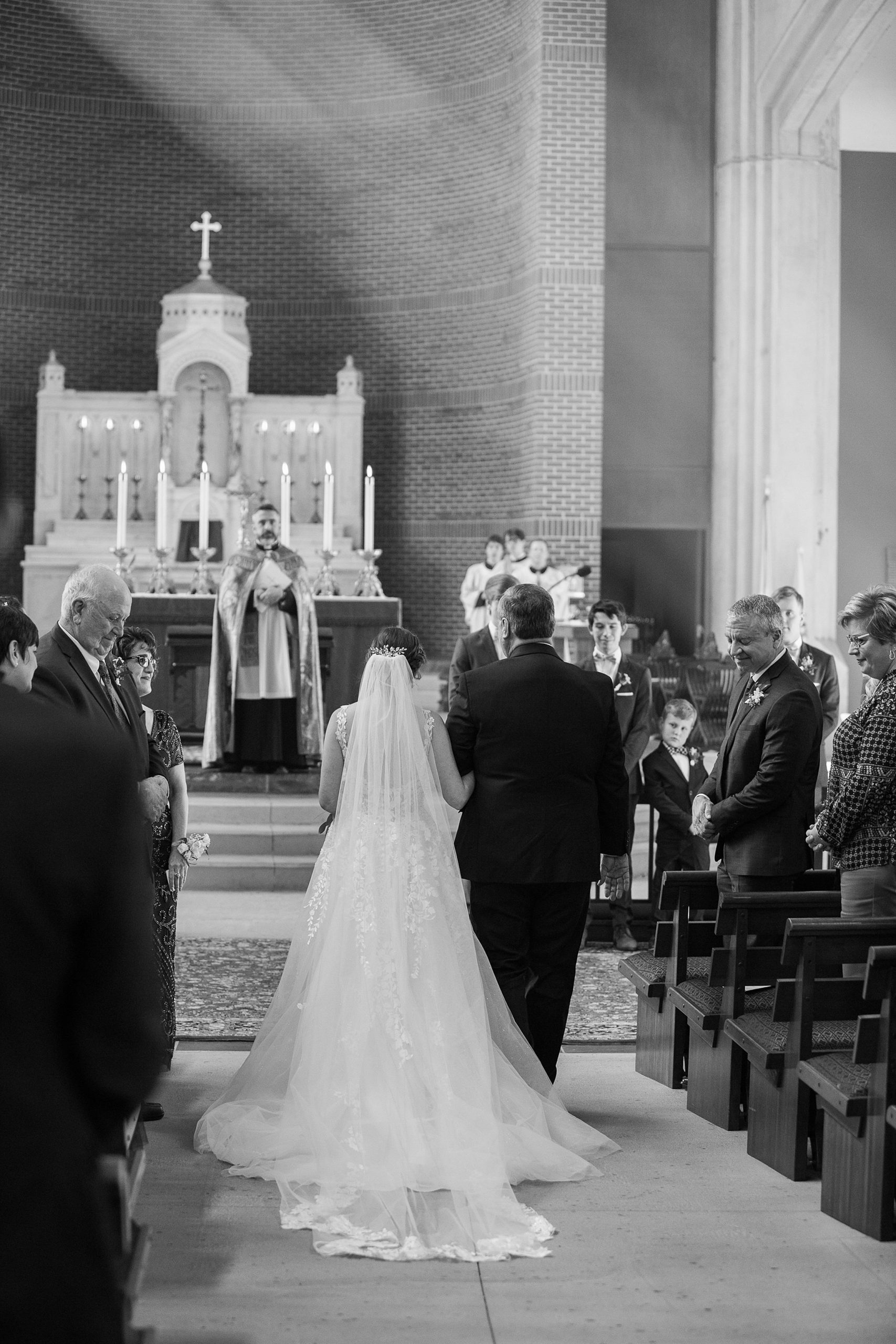 prince-of-peace-catholic-church-wedding